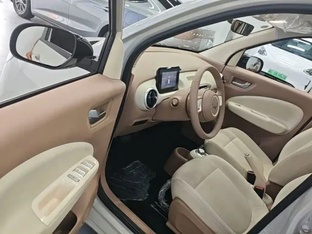 Wuling Hongguang Mini EV — Фото автомобиля 15