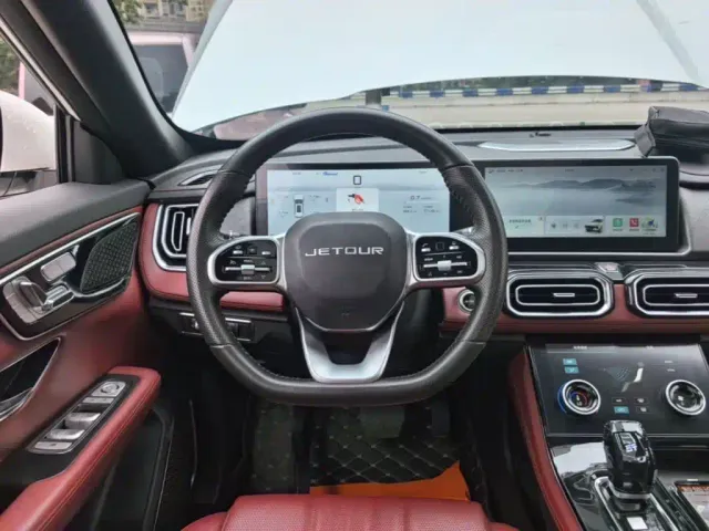 Jetour X70 Plus — Фото автомобиля 10