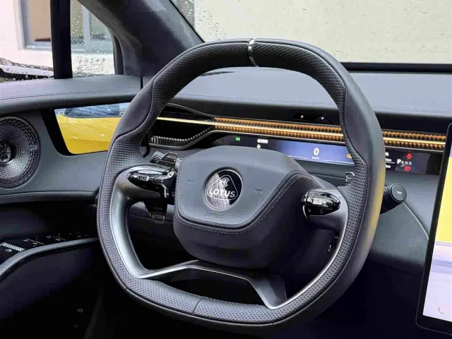 Lotus FOR ME — Фото автомобиля 11
