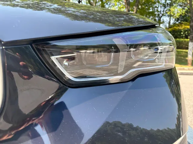 BMW 5 Series — Фото автомобиля 6