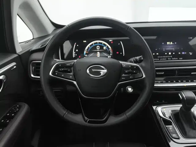 GAC Trumpchi M6 — Фото автомобиля 15