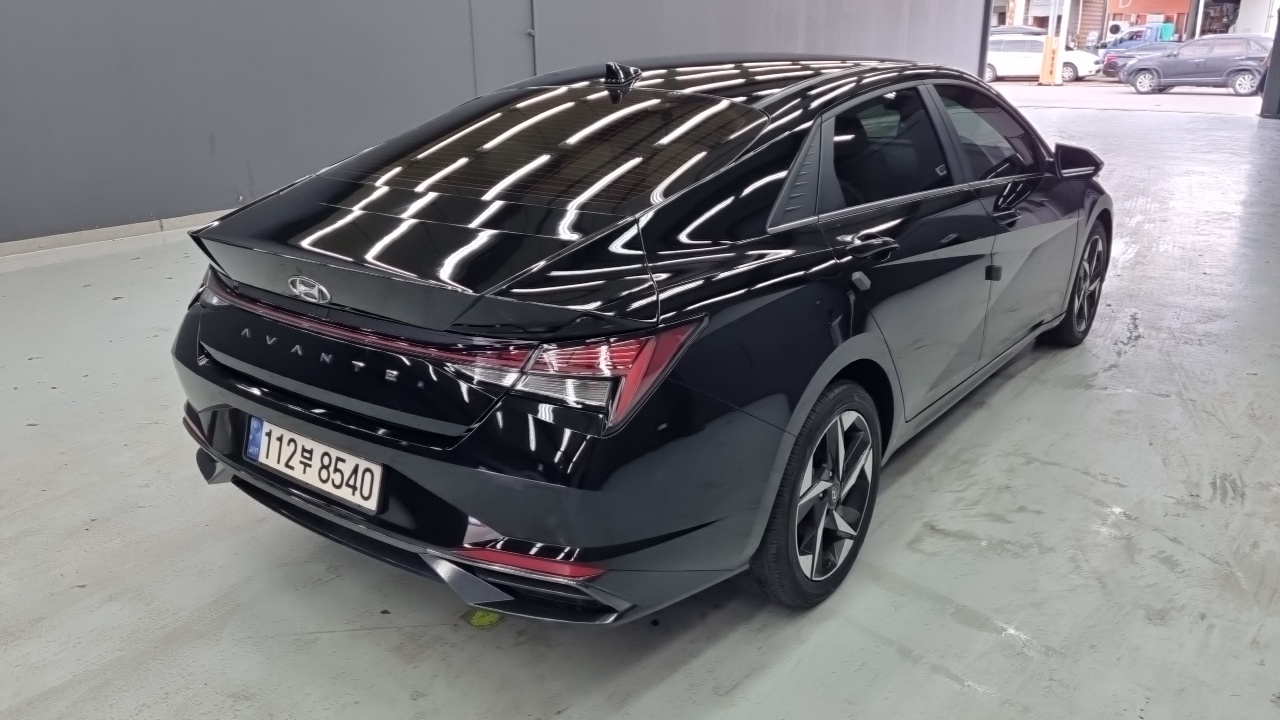 Hyundai Avante CN7 — Фото автомобиля 2