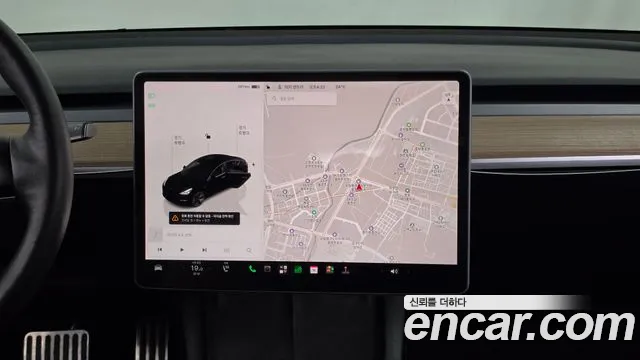 Tesla Model 3 — Фото автомобиля 20