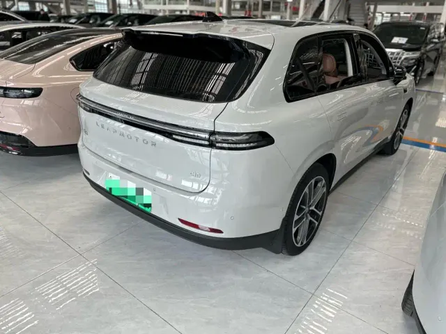 Leapmotor C10 — Фото автомобиля 17