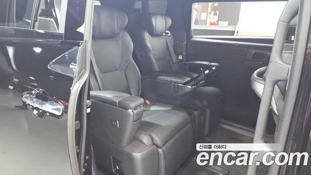Toyota Alphard — Фото автомобиля 13