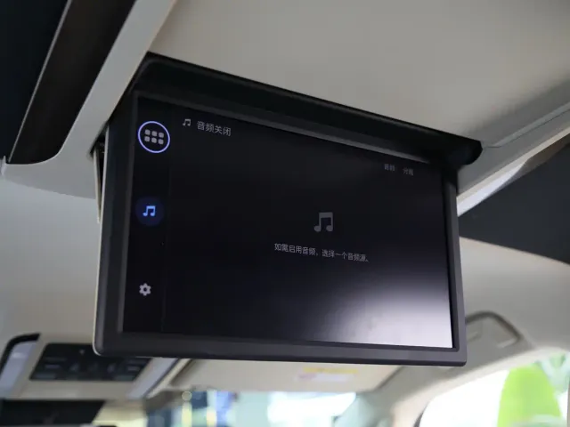 Toyota Alphard — Фото автомобиля 15