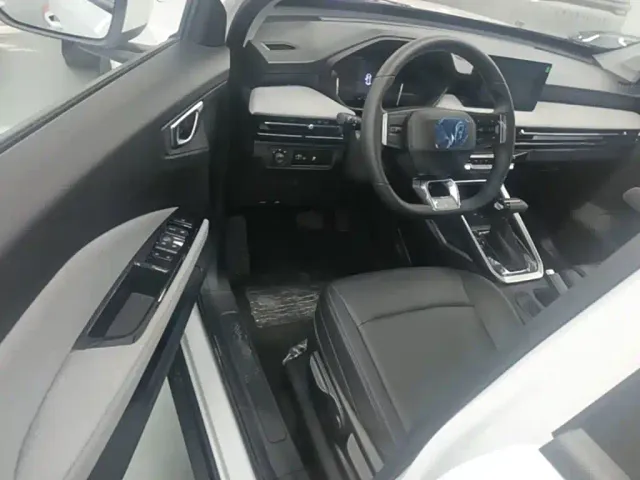 Wuling Xingchi — Фото автомобиля 15