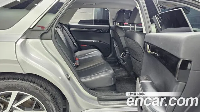 Hyundai Grandeur GN7 — Фото автомобиля 18