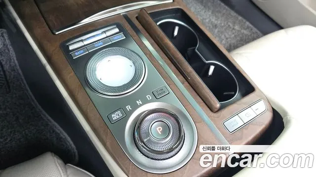 Genesis G80 Бензин 2.5 турбо AWD — Фото автомобиля 9