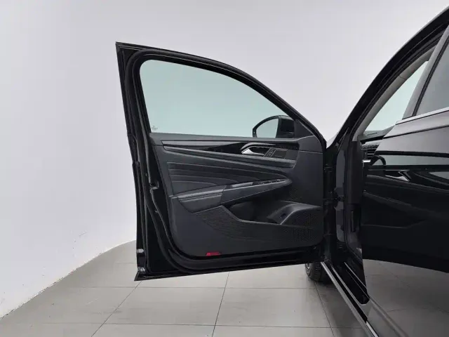 Volkswagen Passat — Фото автомобиля 8