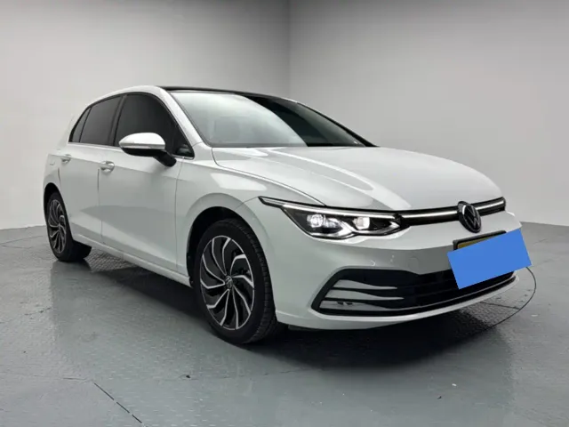 Volkswagen Golf — Фото автомобиля 3