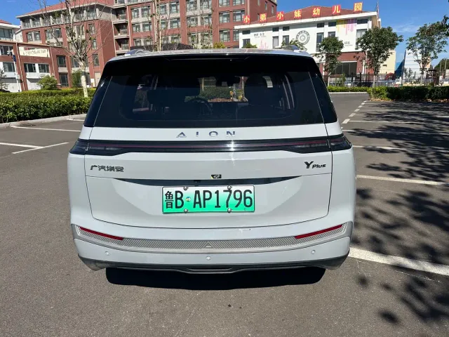 GAC Aion Y — Фото автомобиля 6