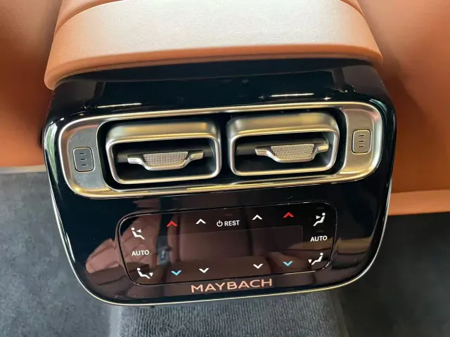 Mercedes-Benz Maybach S-Class — Фото автомобиля 11