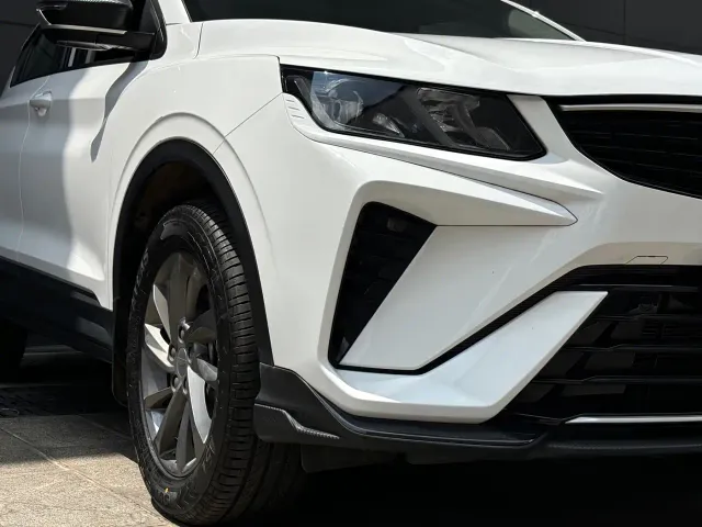 Geely Binyue — Фото автомобиля 10