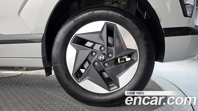 Hyundai Kona SX2 — Фото автомобиля 6