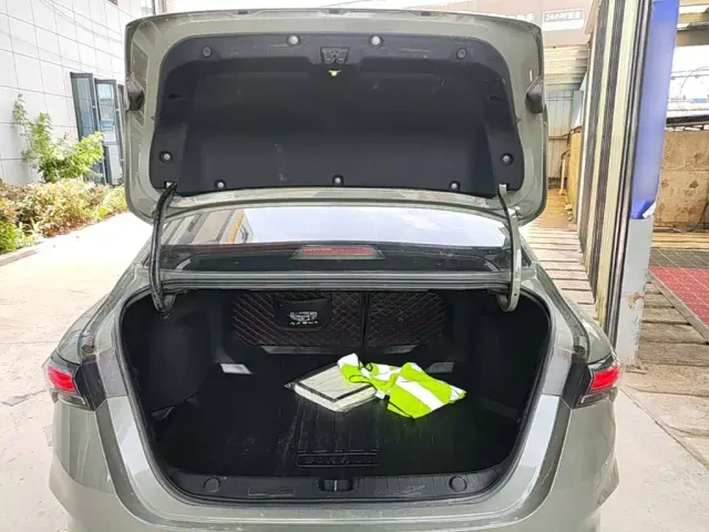 Geely Binrui — Фото автомобиля 18