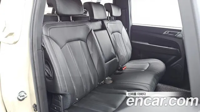 KG_Mobility_Ssangyong Rexton Новый Rexton Sport Khan Дизель 2.2 4WD — Фото автомобиля 10