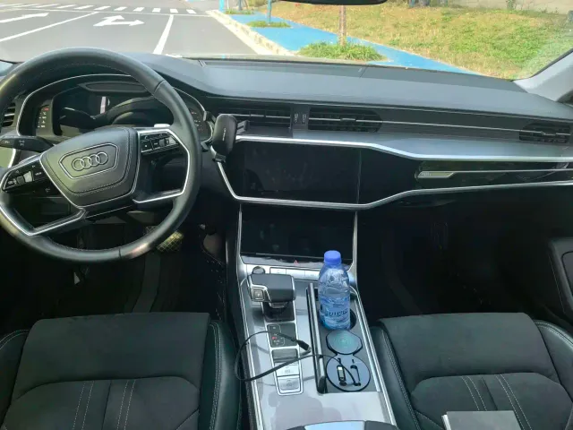 Audi A7L — Фото автомобиля 7