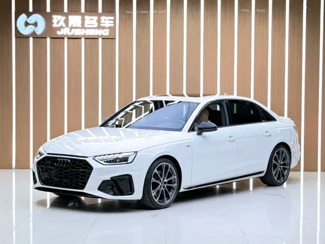 Фотография автомобиля — Audi A4L