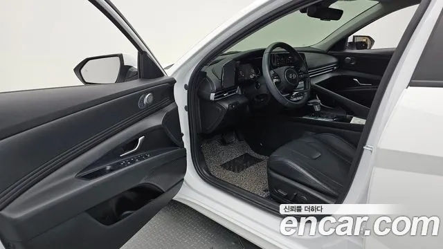 Hyundai Avante — Фото автомобиля 10