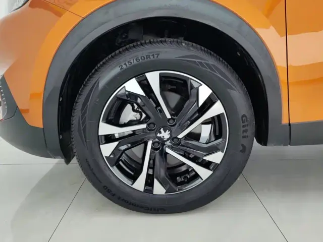 Peugeot 2008 — Фото автомобиля 6