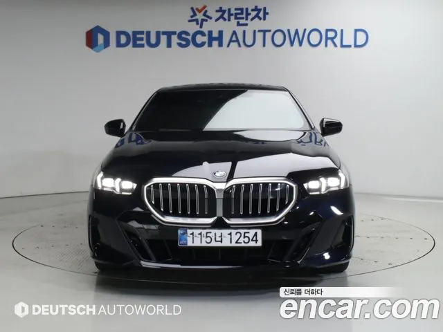BMW 5 Series G60 — Фото автомобиля 3