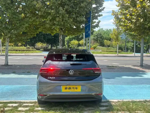 Volkswagen ID.3 — Фото автомобиля 5
