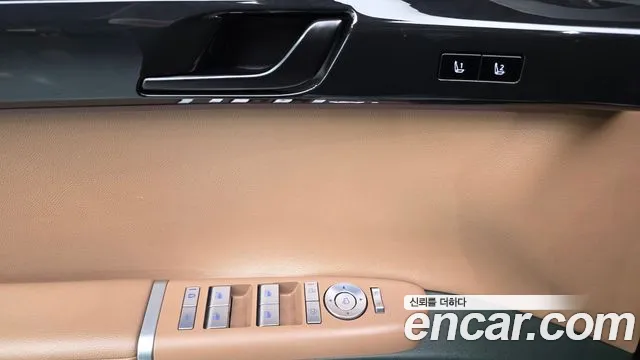 Hyundai Grandeur Grandeur (GN7) 2.5 Бензин 2WD — Фото автомобиля 25