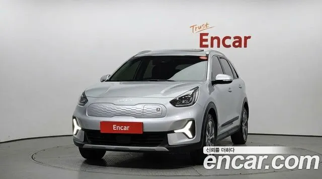 Kia Niro — Фото автомобиля 3