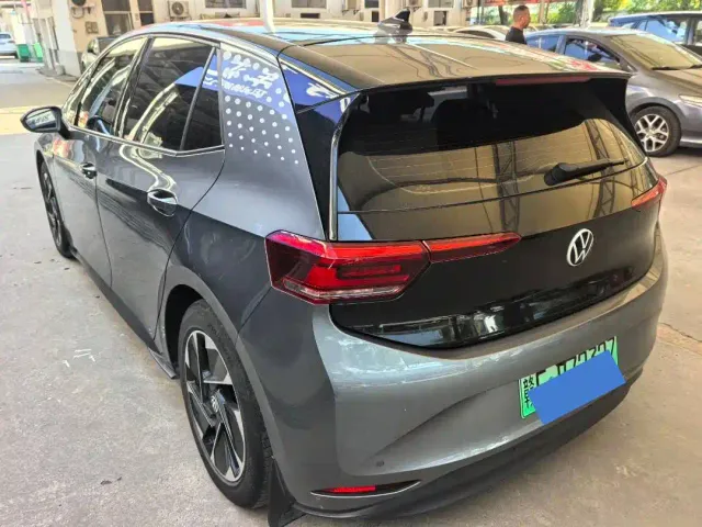 Volkswagen ID.3 — Фото автомобиля 16