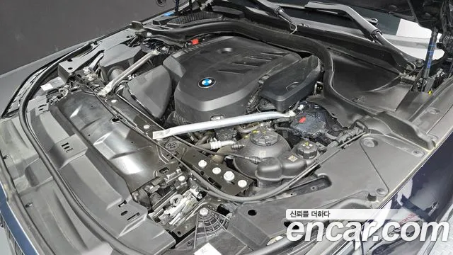 BMW 5 Series G60 — Фото автомобиля 5