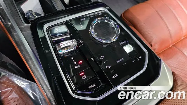 BMW 7 Series G70 — Фото автомобиля 9
