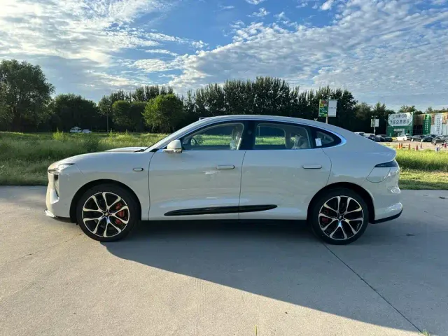 IM Motors LS6 — Фото автомобиля 7