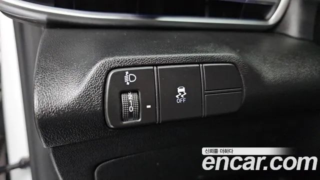 Hyundai Avante — Фото автомобиля 17