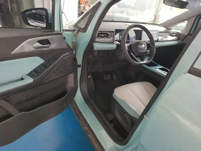 Geely Geometry E Firefly — Фото автомобиля 15