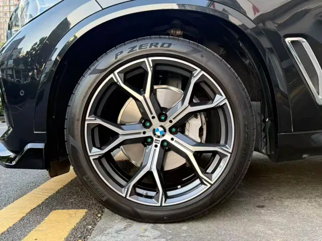 BMW X5 — Фото автомобиля 11