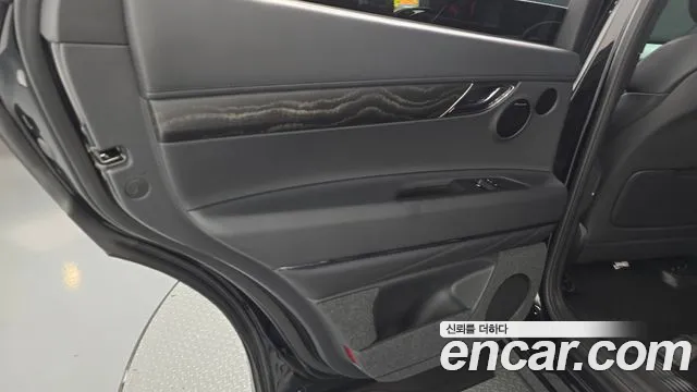 Genesis GV80 — Фото автомобиля 14
