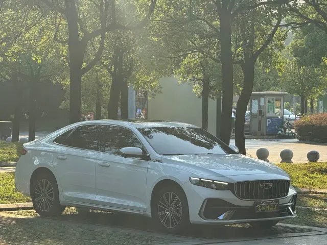 Geely Xingrui — Фото автомобиля 3
