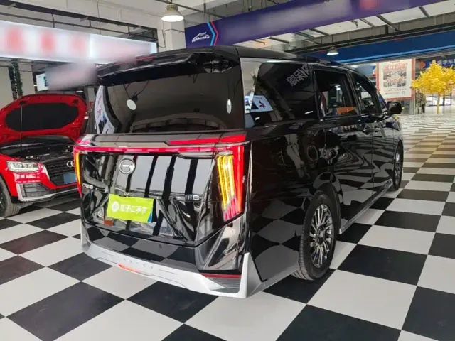 GAC Trumpchi M8 — Фото автомобиля 6