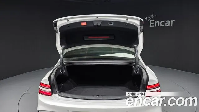 Genesis G80 Бензин 2.5 турбо 2WD — Фото автомобиля 20