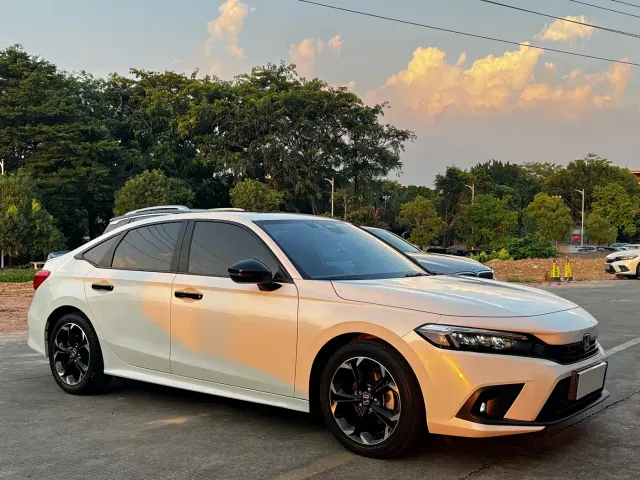 Honda Civic — Фото автомобиля 3