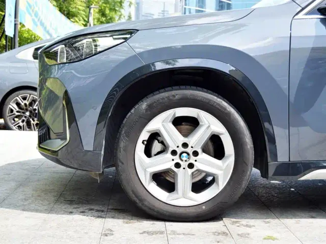 BMW X1 — Фото автомобиля 4