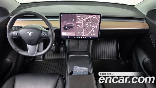 Tesla Model Y — Фото автомобиля 10