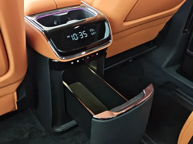 Geely Yizhen L380 — Фото автомобиля 15
