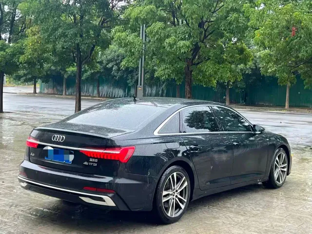 Audi A6L — Фото автомобиля 8