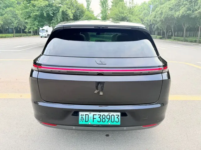 Li Auto Li Auto L7 2023 Air — Фото автомобиля 9