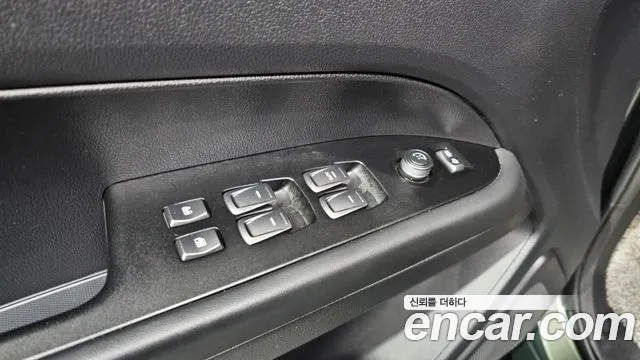 KG_Mobility_Ssangyong Rexton Новый Rexton Sport Дизель 2.2 4WD — Фото автомобиля 17