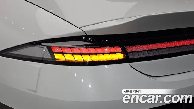 Hyundai Ioniq 6 — Фото автомобиля 8
