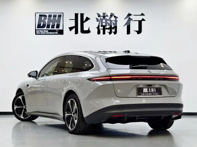 Nio ET5 Touring — Фото автомобиля 5