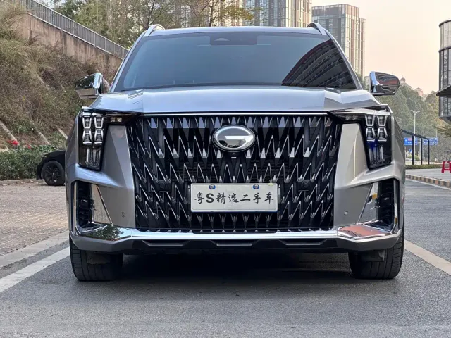 Фотография автомобиля — GAC Trumpchi GS8